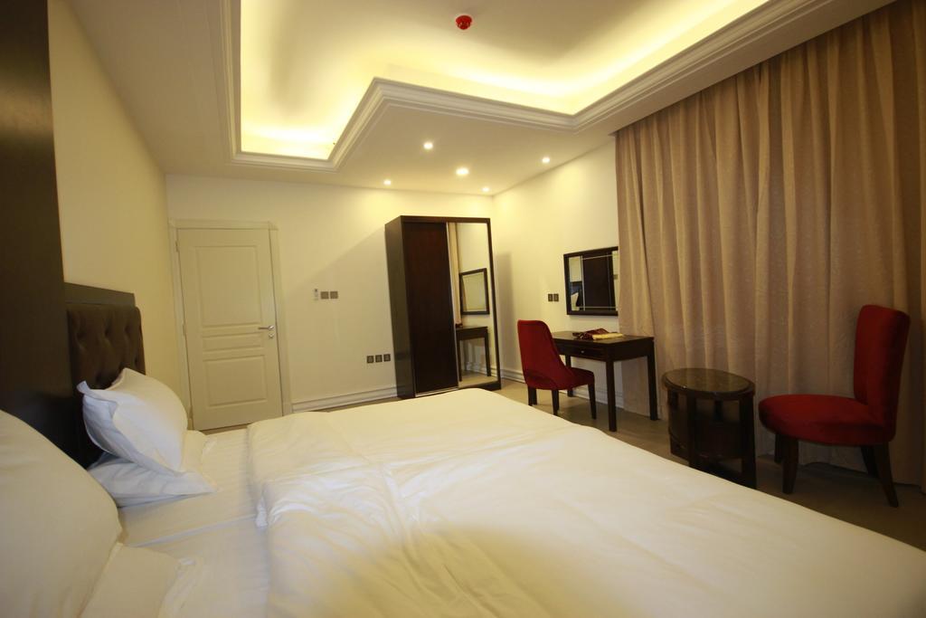 Alarjan Dream Aparthotel Рияд Стая снимка